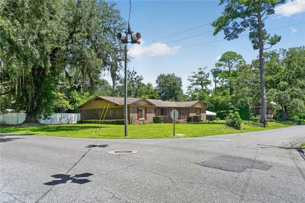 312 W MARION ST, Chattahoochee, FL 32324