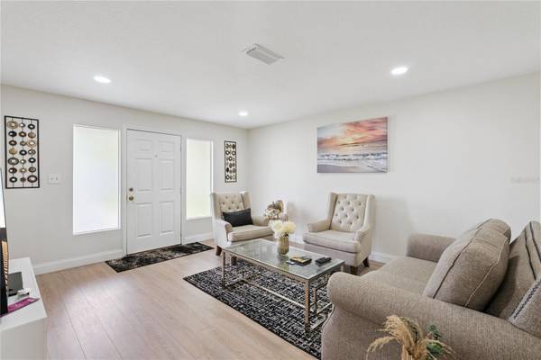 461 VIHLEN RD, Sanford, FL 32771