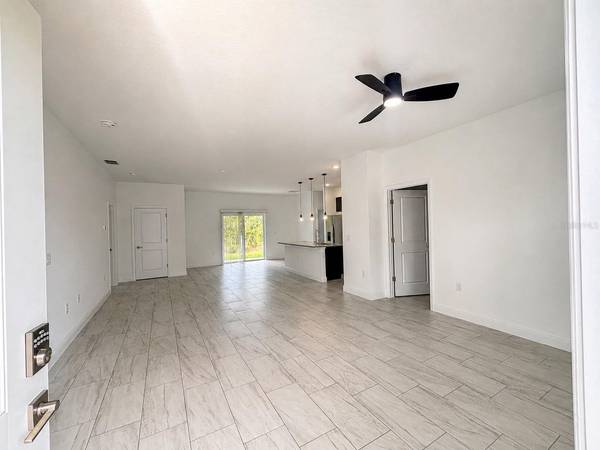 2741 W RUTLAND DR, Citrus Springs, FL 34433