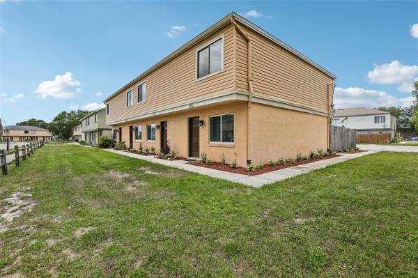12063 TIFT CIR, Orlando, FL 32826