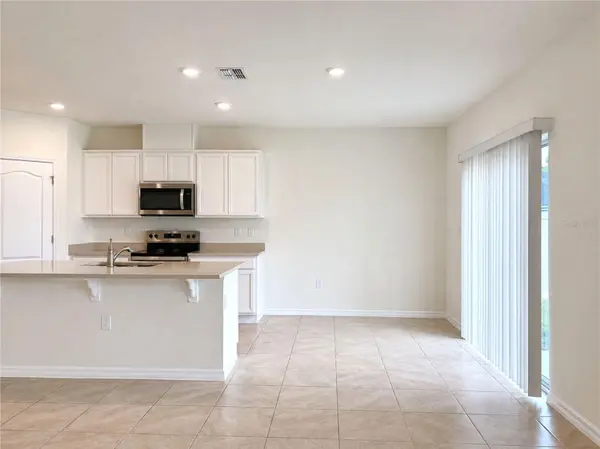 869 AMBLESIDE DR, Haines City, FL 33844