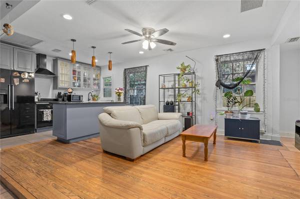 816 E JEFFERSON ST, Orlando, FL 32801