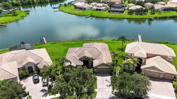 3553 SOMERSET CIR, Kissimmee, FL 34746
