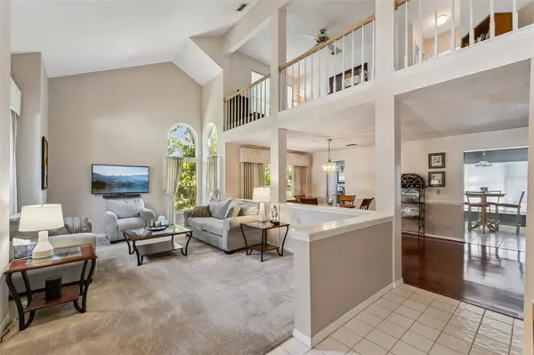 2024 SAWGRASS DR, Apopka, FL 32712