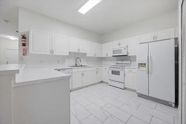 3166 SUN LAKE CT #B, Kissimmee, FL 34747