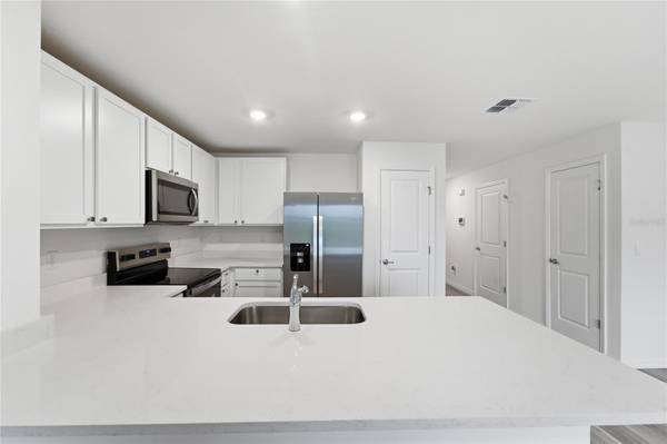 8371 GOWER TRL, Wildwood, FL 34785