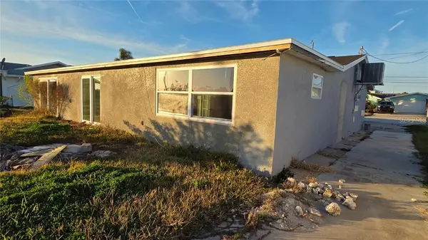 4020 HEADSAIL DR, New Port Richey, FL 34652