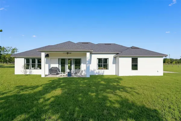4650 LAKE PICKETT DR, Groveland, FL 34736