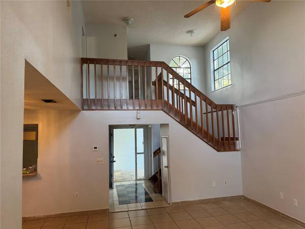 1212 INDIAN BLUFF DR, Apopka, FL 32703