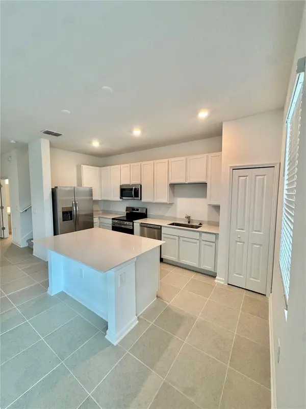 2557 SKYLINE LOOP, Kissimmee, FL 34758