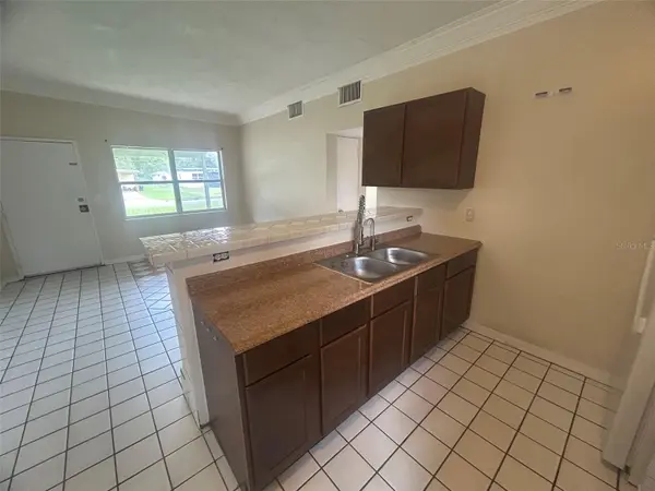 127 COUNTRY CLUB DR, Sanford, FL 32771