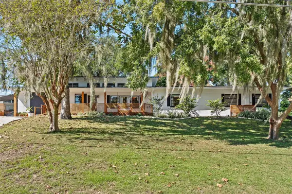 1467 HILLTOP DR, Mount Dora, FL 32757