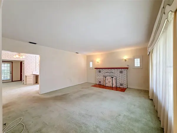 3271 ROBINSON ST, Zellwood, FL 32798
