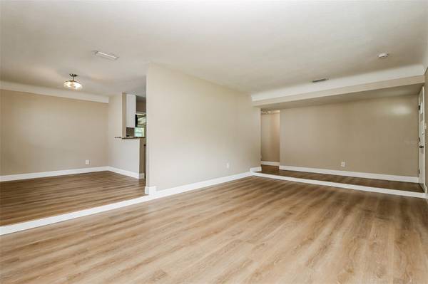 10293 SATSUMA RD, Seminole, FL 33772