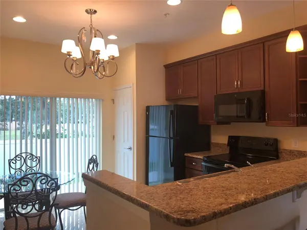 2060 ROYAL VISTA CT, Orlando, FL 32817