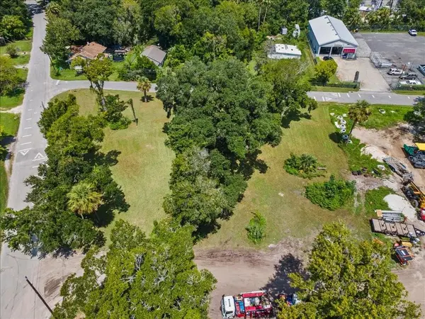 919 TOMOKA RD, Daytona Beach, FL 32117