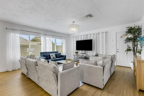 18317 SUNSET BLVD, Redington Shores, FL 33708