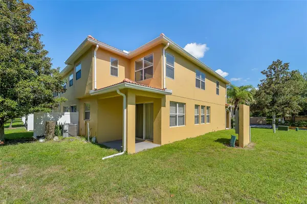 3064 SEAVIEW CASTLE DR, Kissimmee, FL 34746