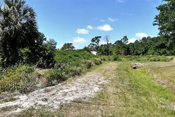 CONSTITUTION DR, North Port, FL 34291