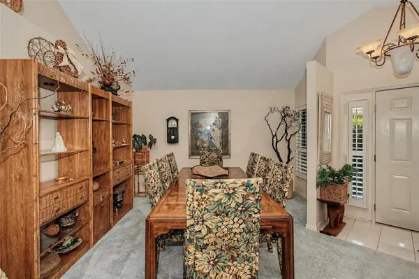 1930 SE CLATTER BRIDGE RD, Ocala, FL 34471