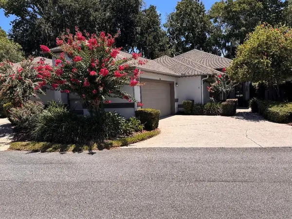 1930 SE CLATTER BRIDGE RD, Ocala, FL 34471