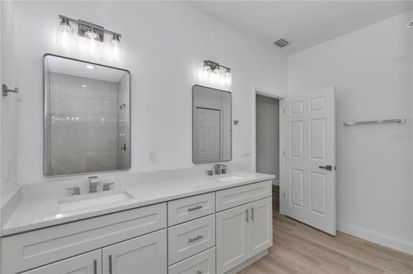 15751 SW 40TH TER, Ocala, FL 34473