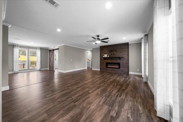14450 SE SUNSET HARBOR RD, Weirsdale, FL 32195