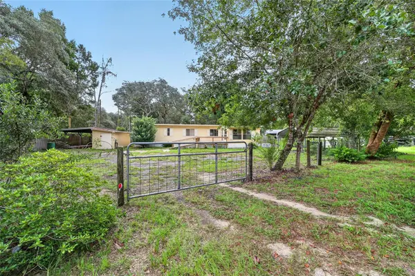 15367 NE 160TH AVENUE RD, Fort Mc Coy, FL 32134