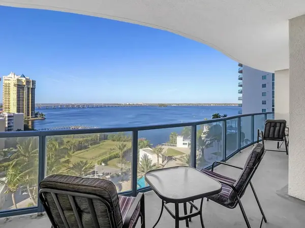 3000 OASIS GRAND BLVD #1002, Fort Myers, FL 33916