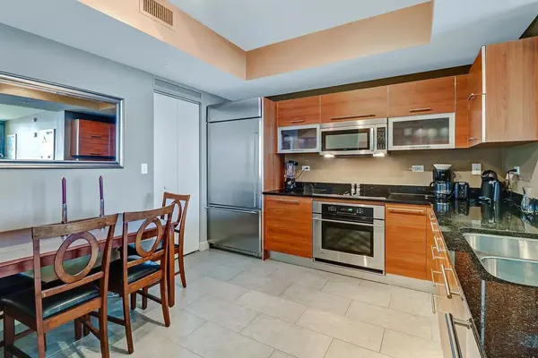 3000 OASIS GRAND BLVD #1002, Fort Myers, FL 33916