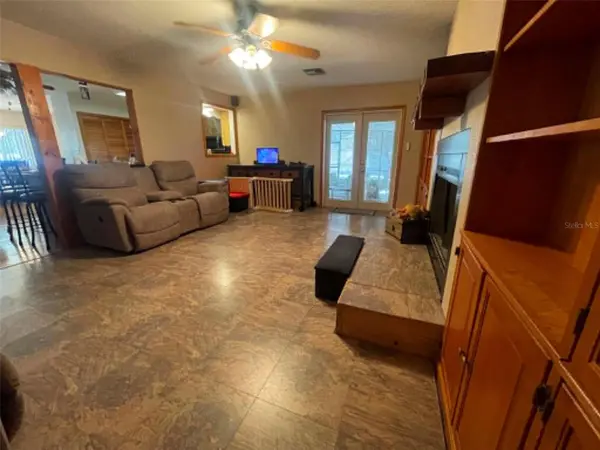 17530 SE HIGHWAY 452, Umatilla, FL 32784