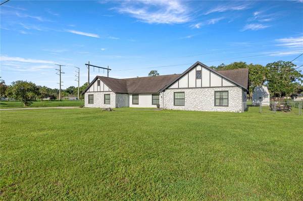 1166 SE 44TH AVE, Ocala, FL 34471