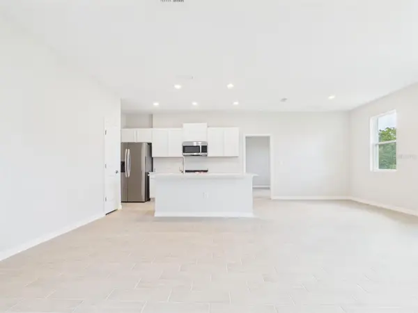 4001 SW 158TH ST RD, Ocala, FL 34473