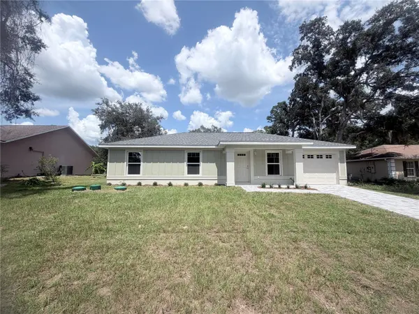 23 OAK CIRCLE, Ocala, FL 34473