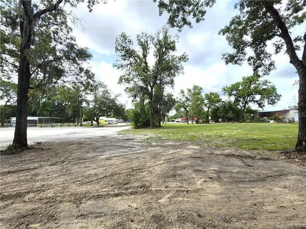 7127 W GROVER CLEVELAND BLVD, Homosassa, FL 34446