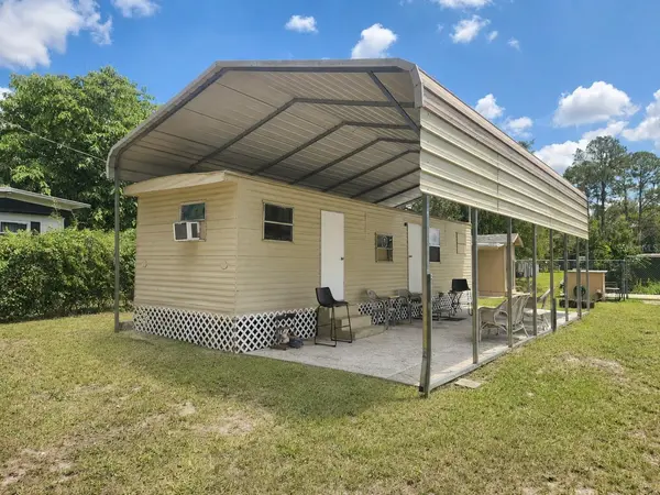 23824 NE 188TH PL, Fort Mc Coy, FL 32134