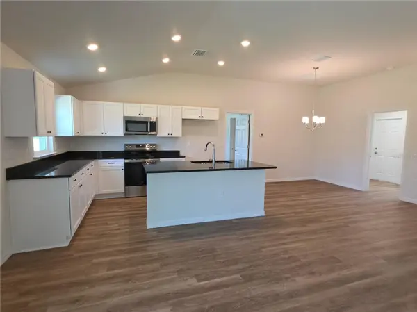 8270 N WAKEFIELD DR, Citrus Springs, FL 34434