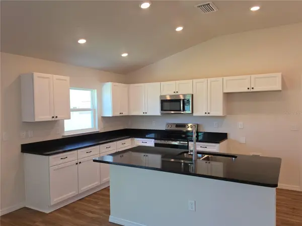 8270 N WAKEFIELD DR, Citrus Springs, FL 34434