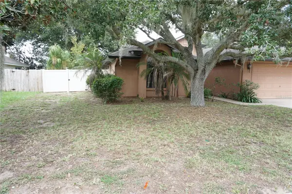 4531 TREASURE CAY RD, Tavares, FL 32778