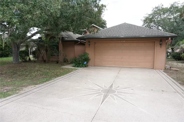 4531 TREASURE CAY RD, Tavares, FL 32778