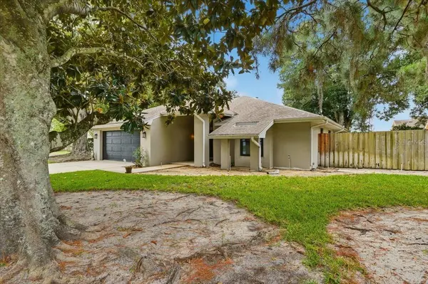 238 COLLEGE GROVE CIR NE, Winter Haven, FL 33881