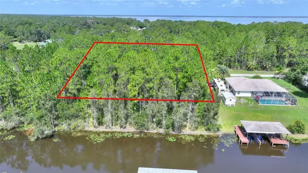 28 AMARYLLIS DR, Indian Lake Estates, FL 33855