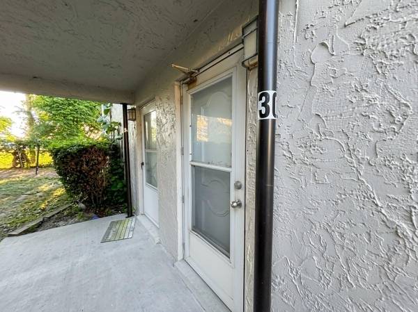 1103 CYPRESS GARDENS BLVD #30, Winter Haven, FL 33884