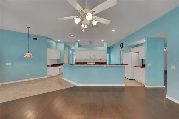 102 HILLSIDE CT, Winter Haven, FL 33884