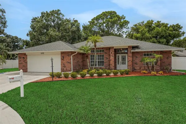 102 HILLSIDE CT, Winter Haven, FL 33884