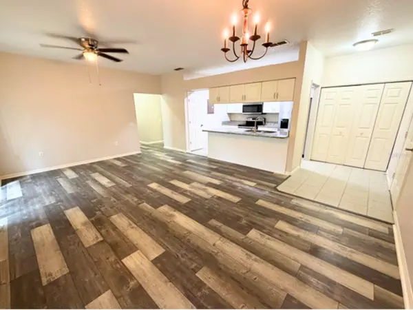1001 EAGLE POND DR, Winter Haven, FL 33884