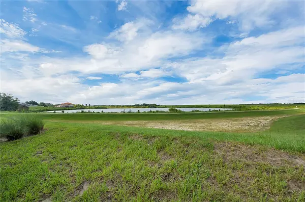 1046 SILVERLAKE BLVD, Lake Alfred, FL 33850