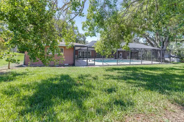 300 CREST DR, Haines City, FL 33844