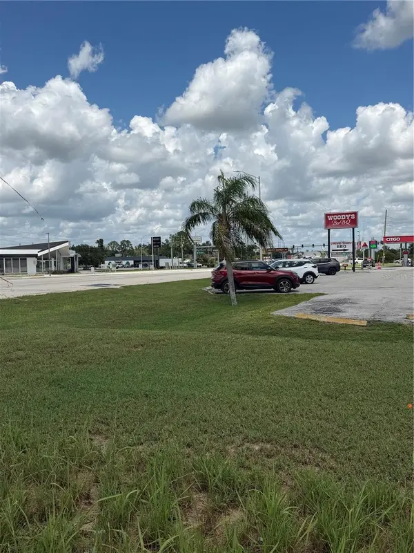 MIAMI ST, Lake Wales, FL 33853