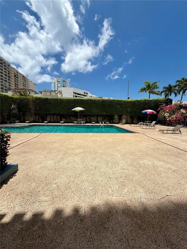 6471 AVE. ISLA VERDE #811, Carolina, PR 00979
